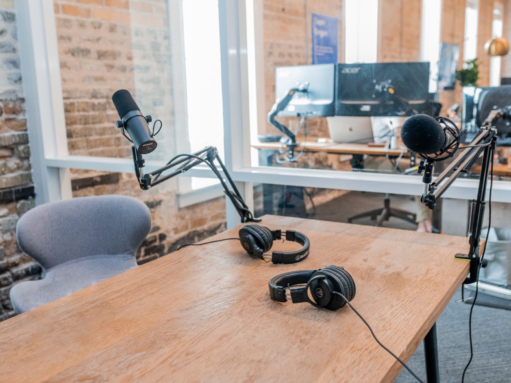 The 10 Best Business-Boosting Podcasts for Entrepreneurs in 2020 Featured Image