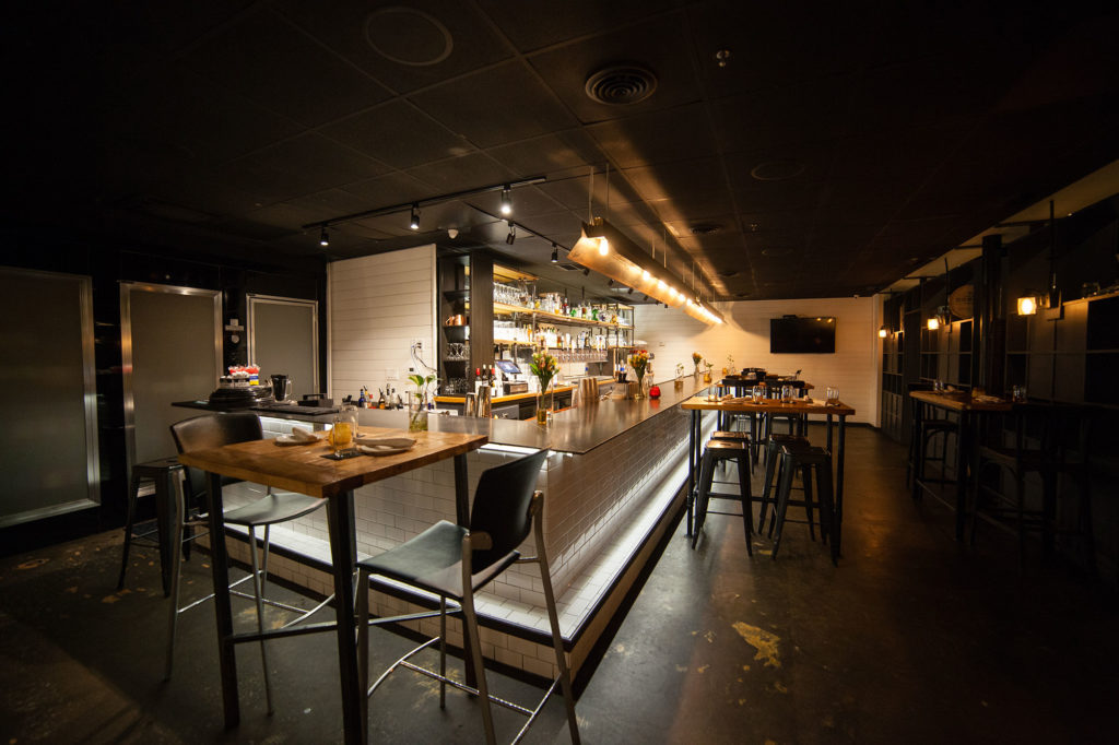 avenue kitchen & bar interior